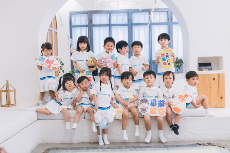 20260614 Victoria Kindergarten N Class Graduation Photo