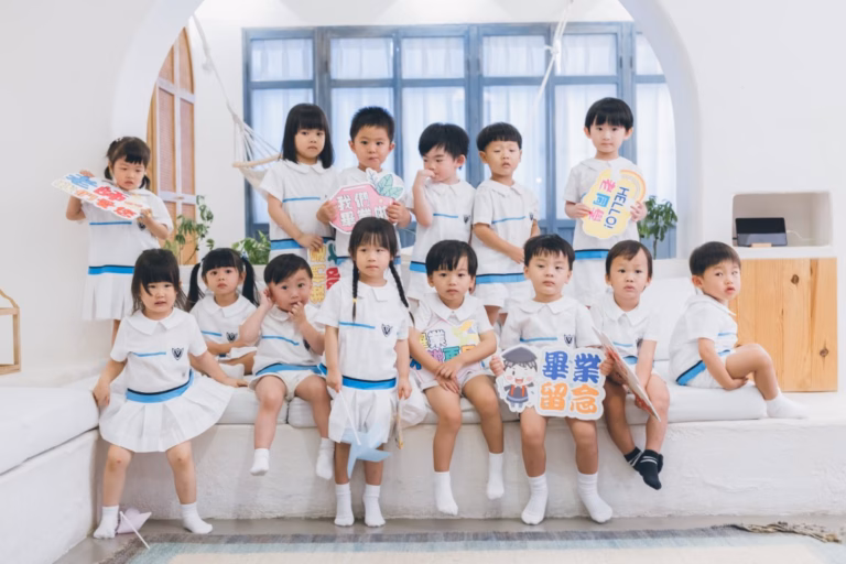 20260614 Victoria Kindergarten N Class Graduation Photo