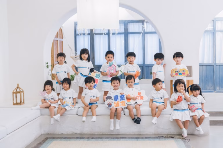 20260614 Victoria Kindergarten N Class Graduation Photo
