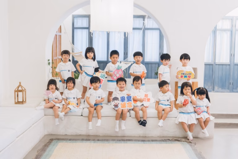 20260614 Victoria Kindergarten N Class Graduation Photo