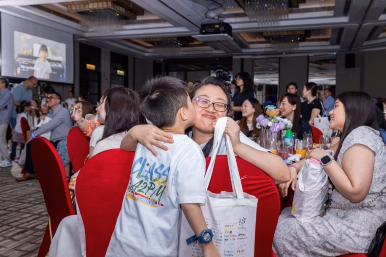 Vic60th-572